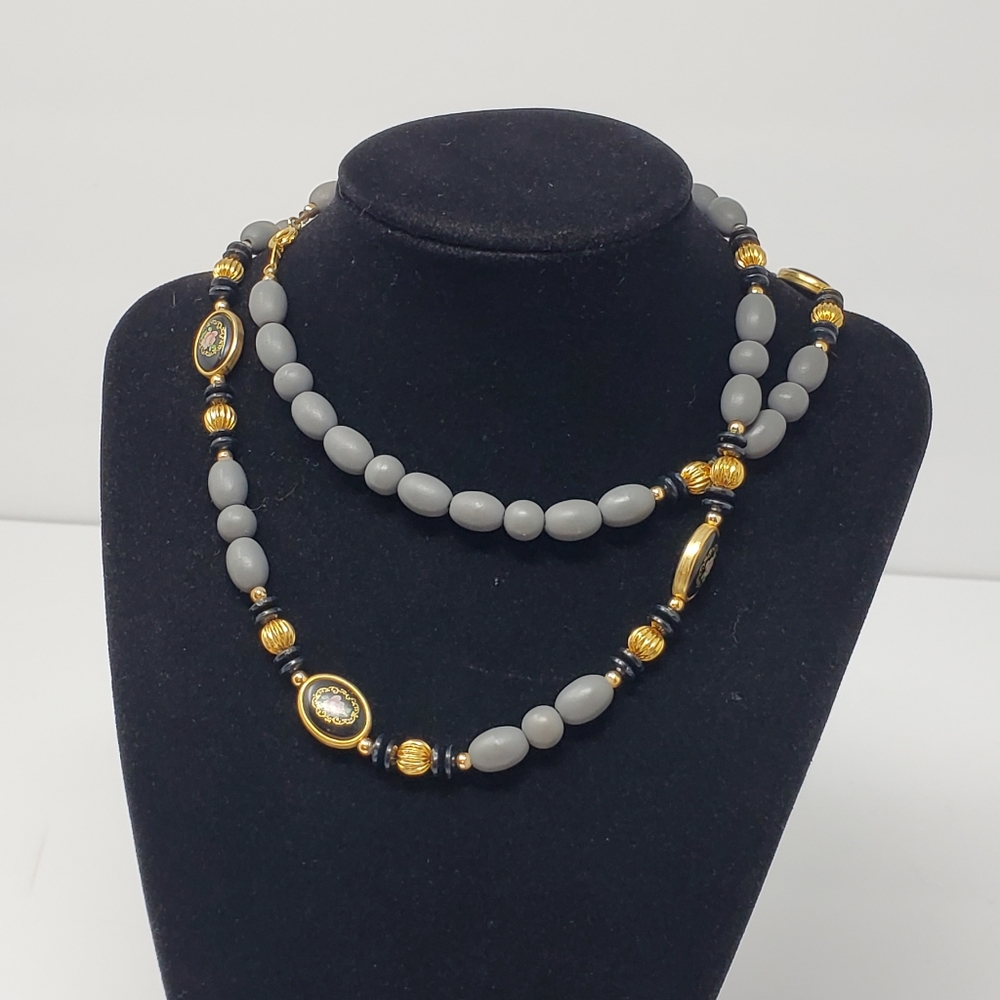 Tensha Japanese Porcelain flowered grey & gold beaded necklace